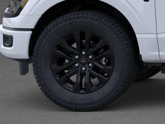 New 2026 Oxford White Ford XLT image 19