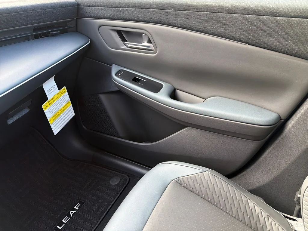 New 2026 White Nissan PLATINUM+ image 28