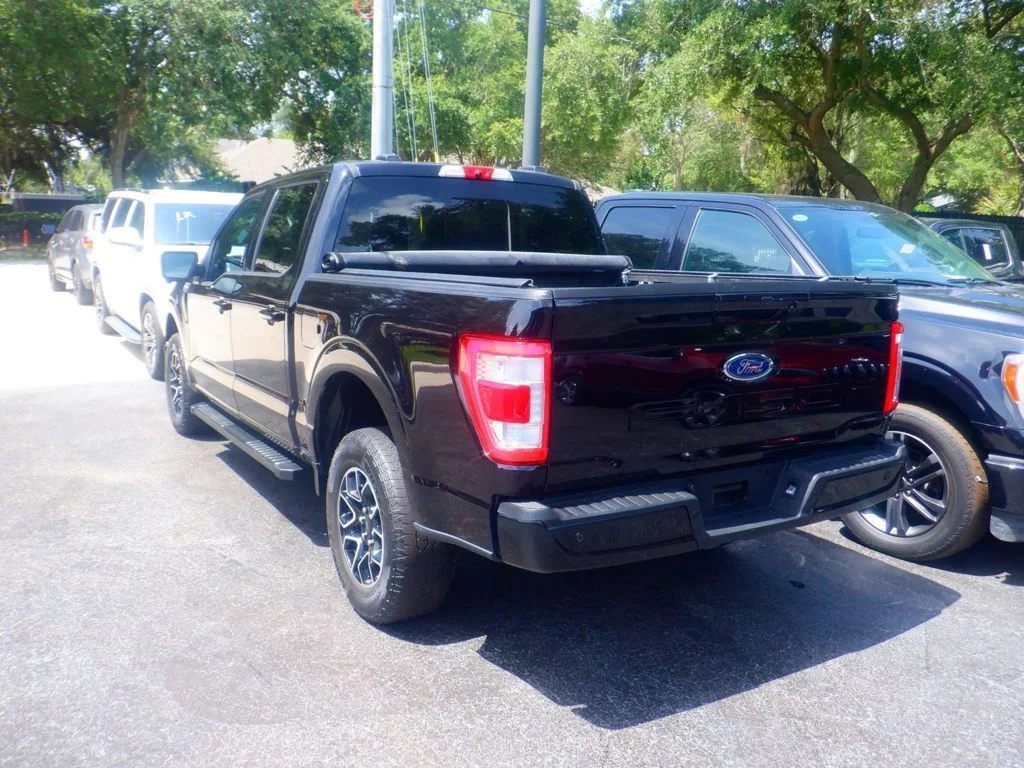 Used 2022 Black Ford Lariat image 4