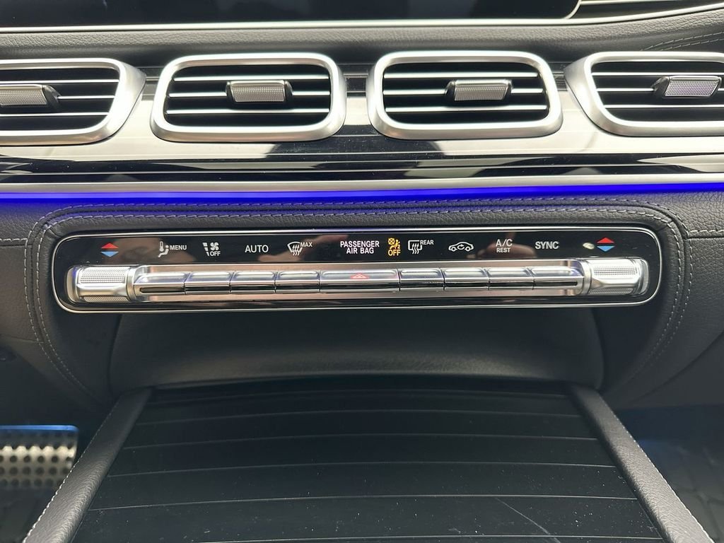Used 2024 Cirrus Silver Metallic Mercedes-Benz GLE 53 AMG® image 25