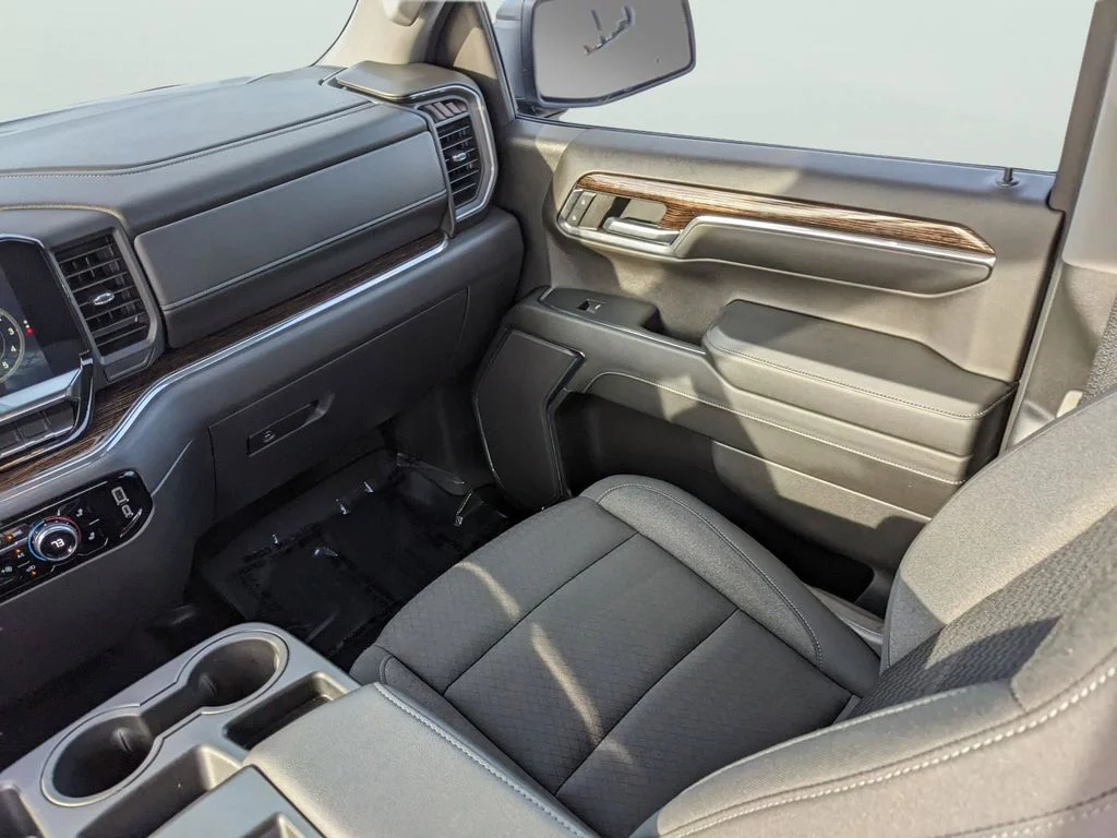 2024 GMC Sierra 1500 Elevation - Photo 16