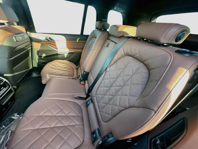 New 2027 Gray BMW xDrive40i image 16