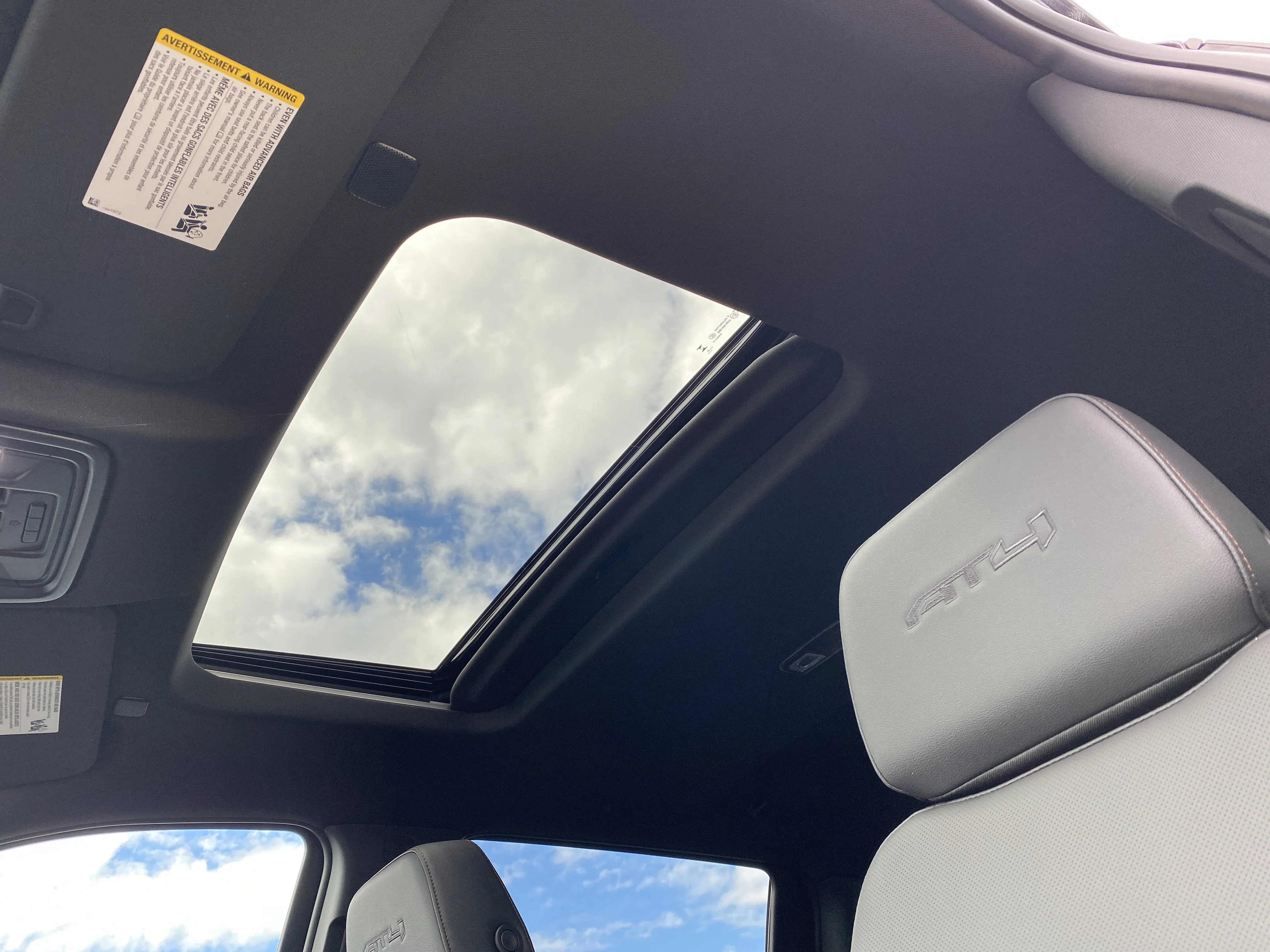 New 2026 ONYX BLACK GMC AT4 image 25