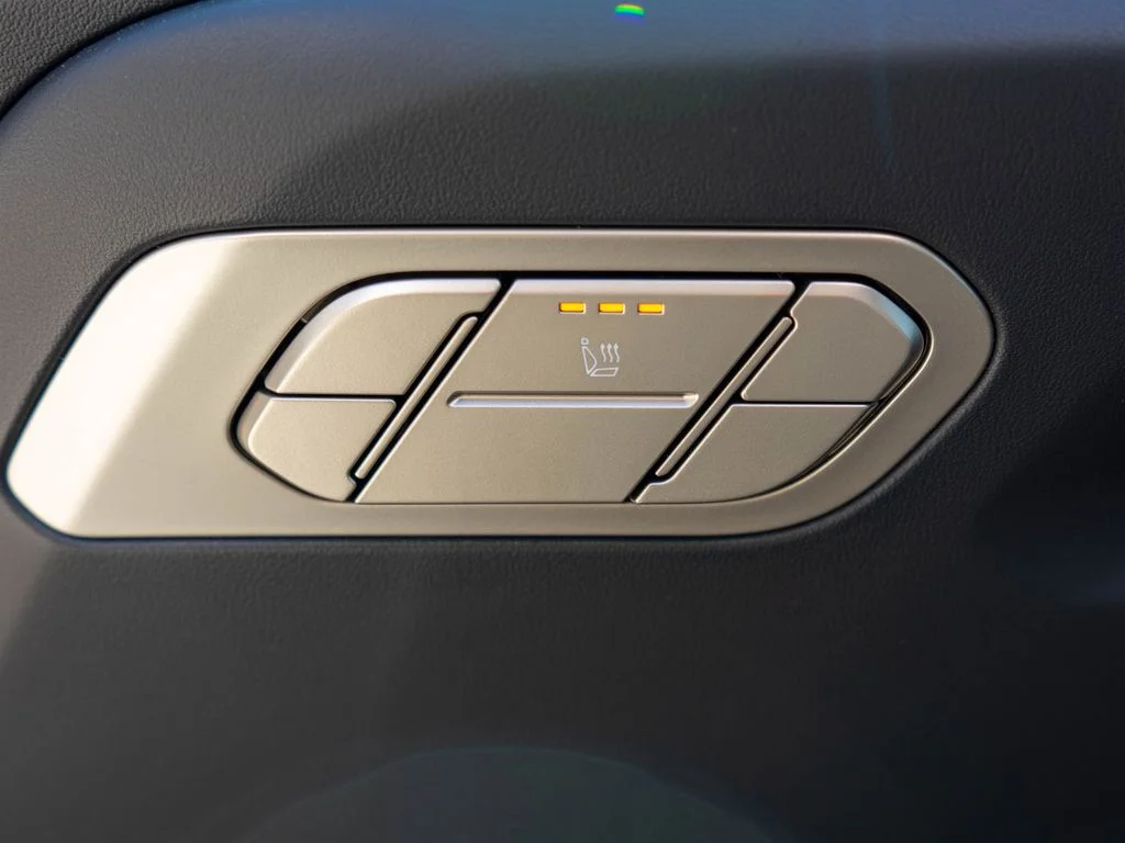 New 2027 Ivory Silver Kia S image 20