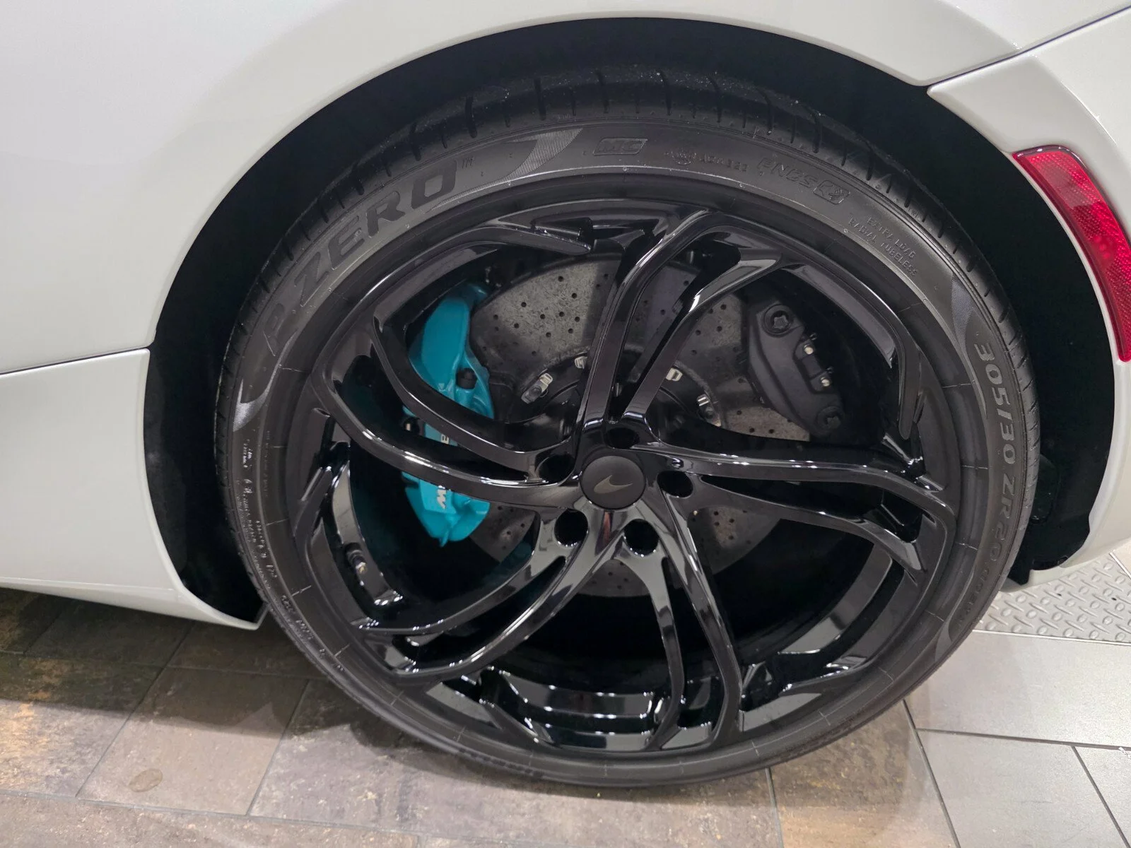 2027 McLaren 750S Base - Photo 10