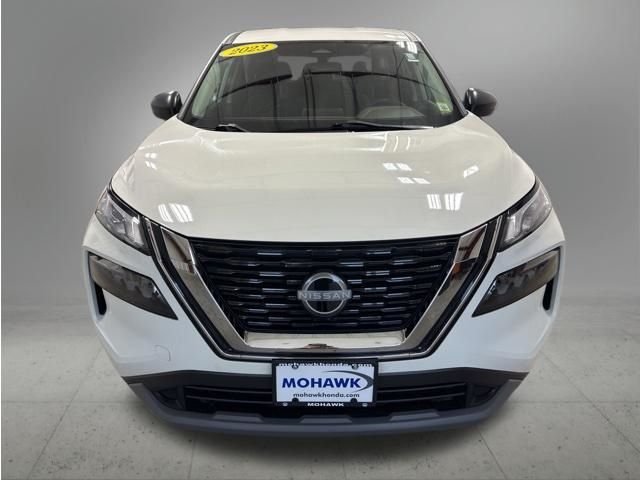 Used 2023 Glacier White Nissan S image 9