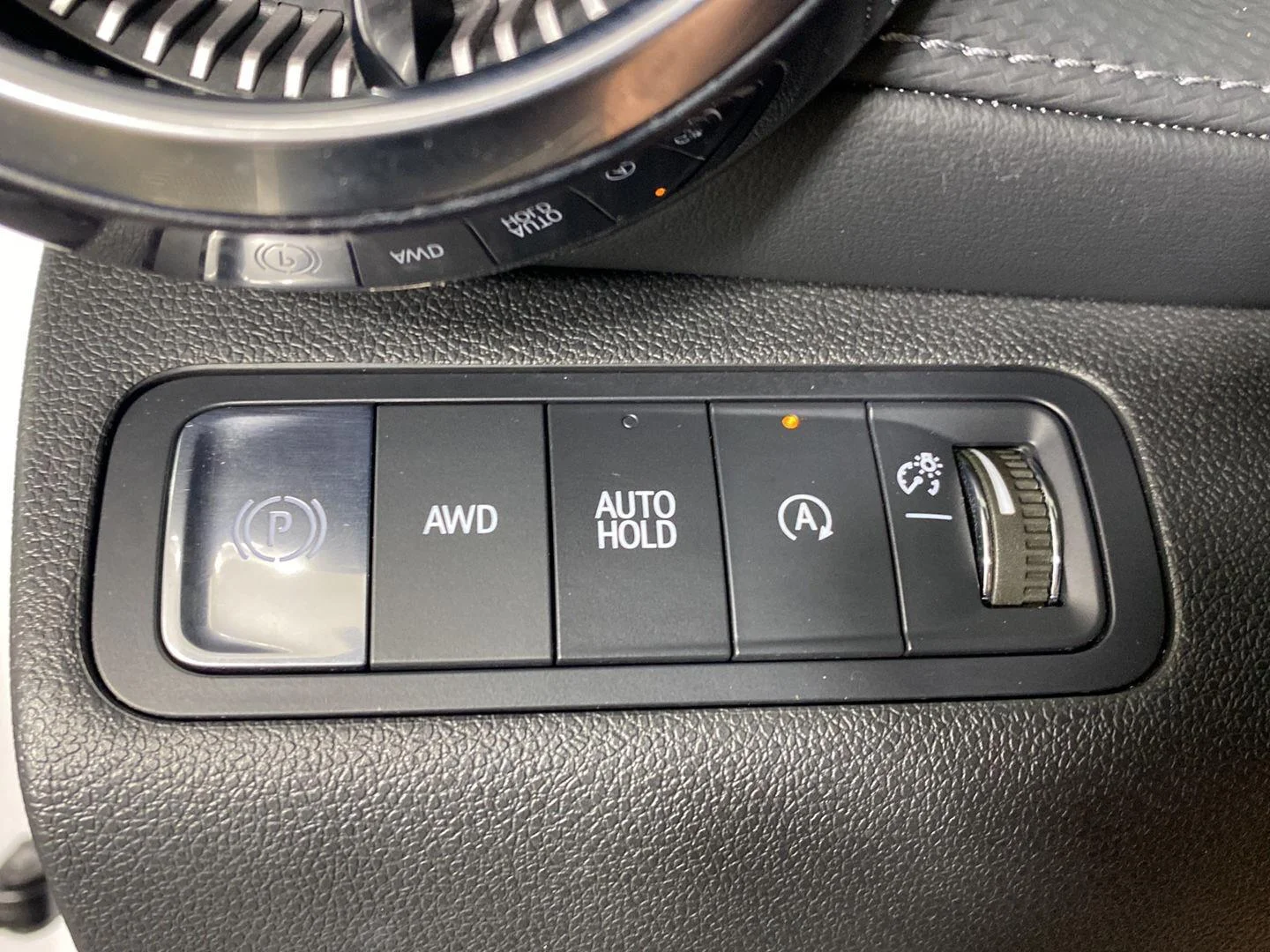 Used 2025  Chevrolet LT image 25