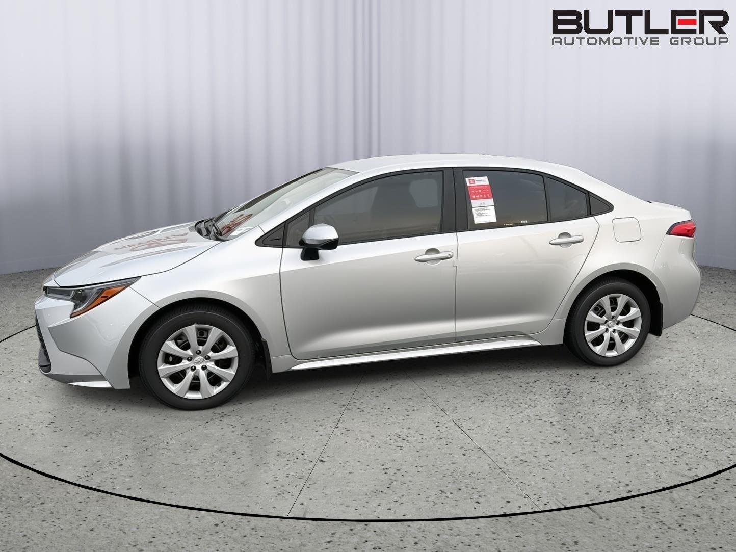 New 2026 Classic Silver Metallic Toyota LE image 3