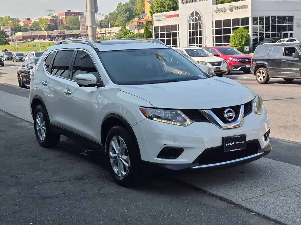Used 2014 White Nissan SV image 3