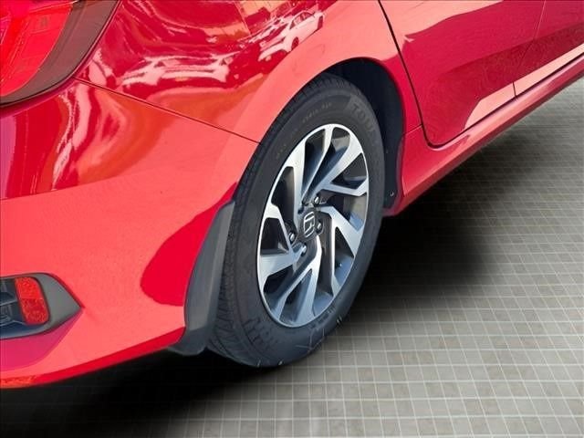 Used 2018 Red Honda EX image 16