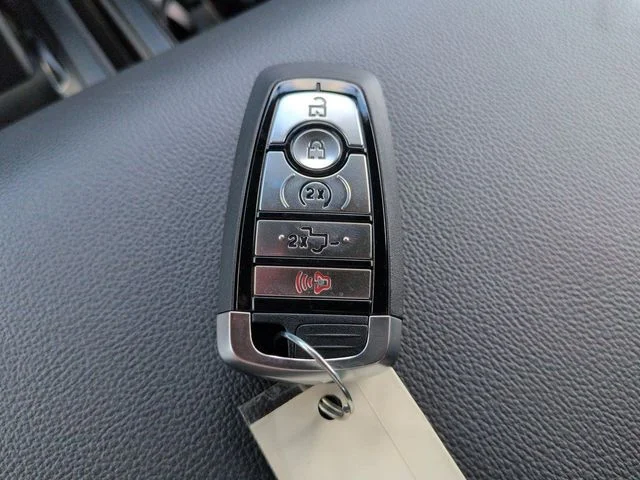 New 2026 Oxford White Ford Lariat® image 29