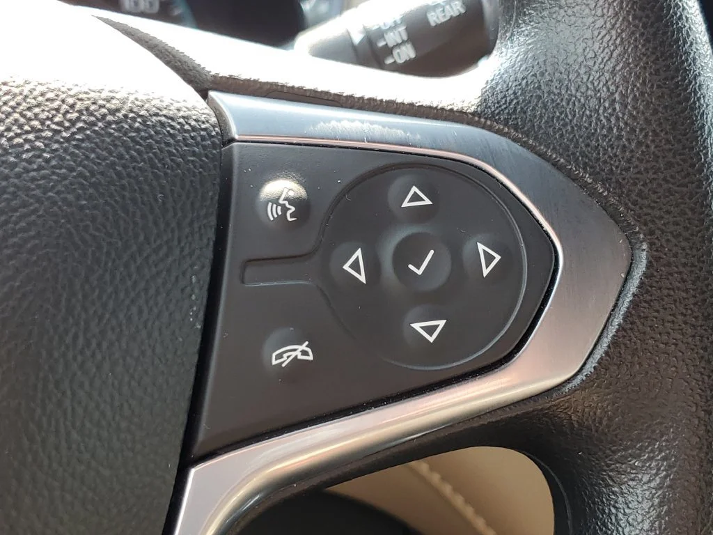 Used 2023 STERLING GRAY METALLIC Chevrolet LS image 13