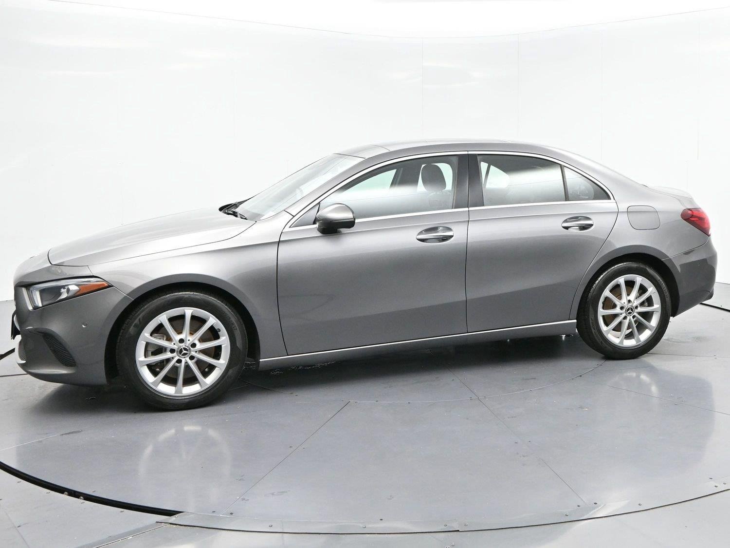 Used 2019 Mountain Grey Metallic Mercedes-Benz A 220 image 4