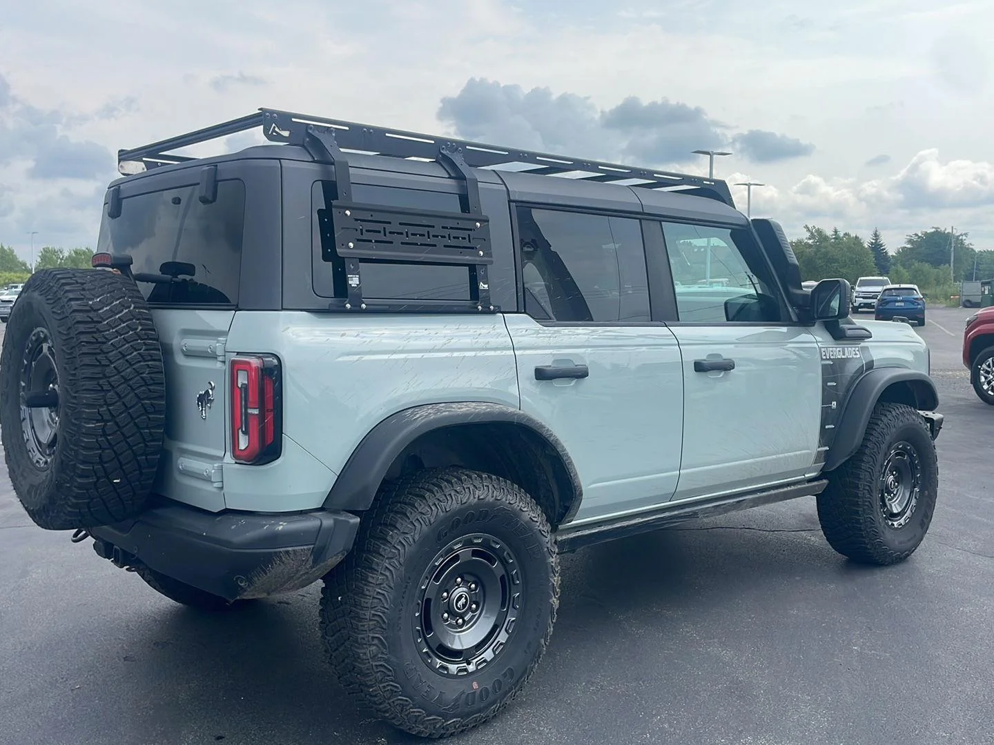 Used 2023 Cactus Gray Ford Everglades Advanced image 10