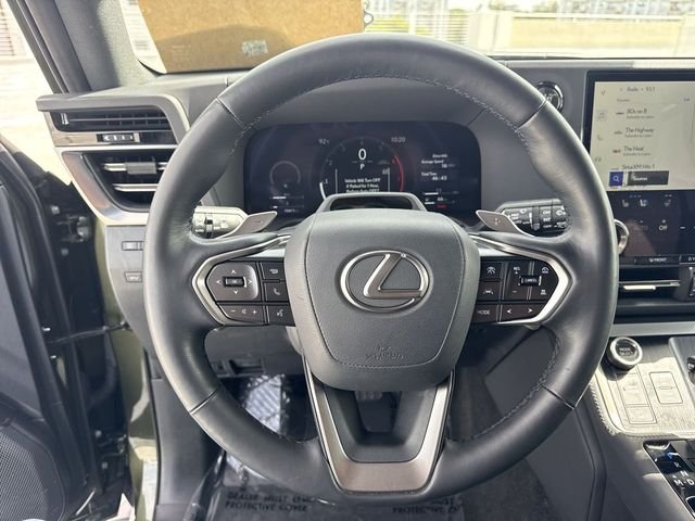 Certified Used 2025 Green Lexus 550 Luxury image 14