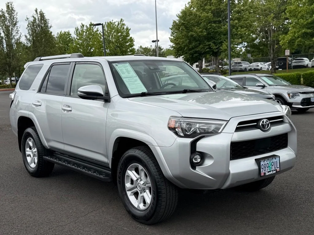 Used 2022 Classic Silver Metallic Toyota SR5 Premium image 3