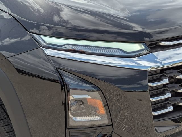 New 2026 Mosaic Black Metallic Chevrolet LT image 13