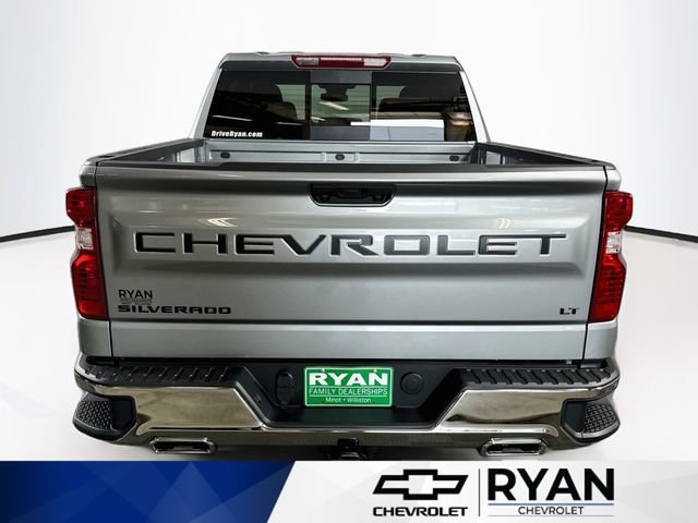 New 2026 Sterling Gray Metallic Chevrolet LT image 6