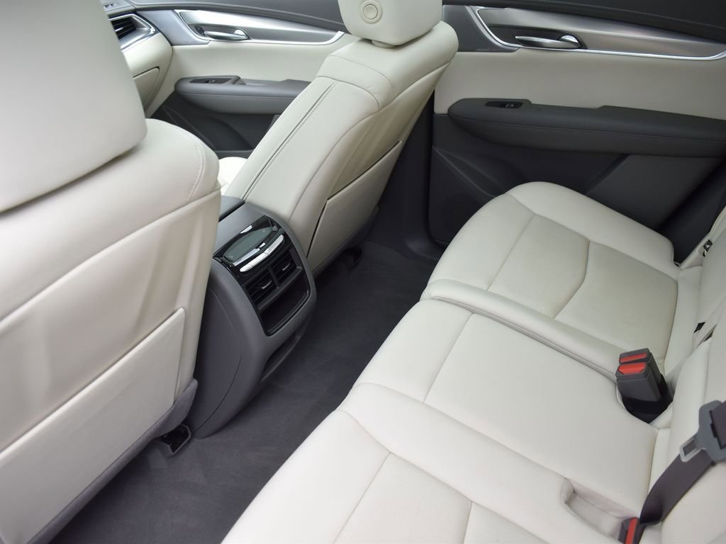 2023 CADILLAC XT5 - Image 24