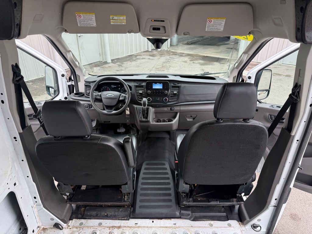 Used 2023 Oxford White Ford Base image 20