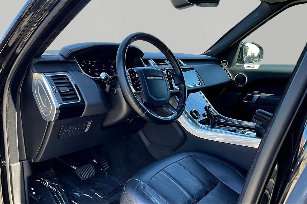 Used 2020  Land Rover HSE image 18
