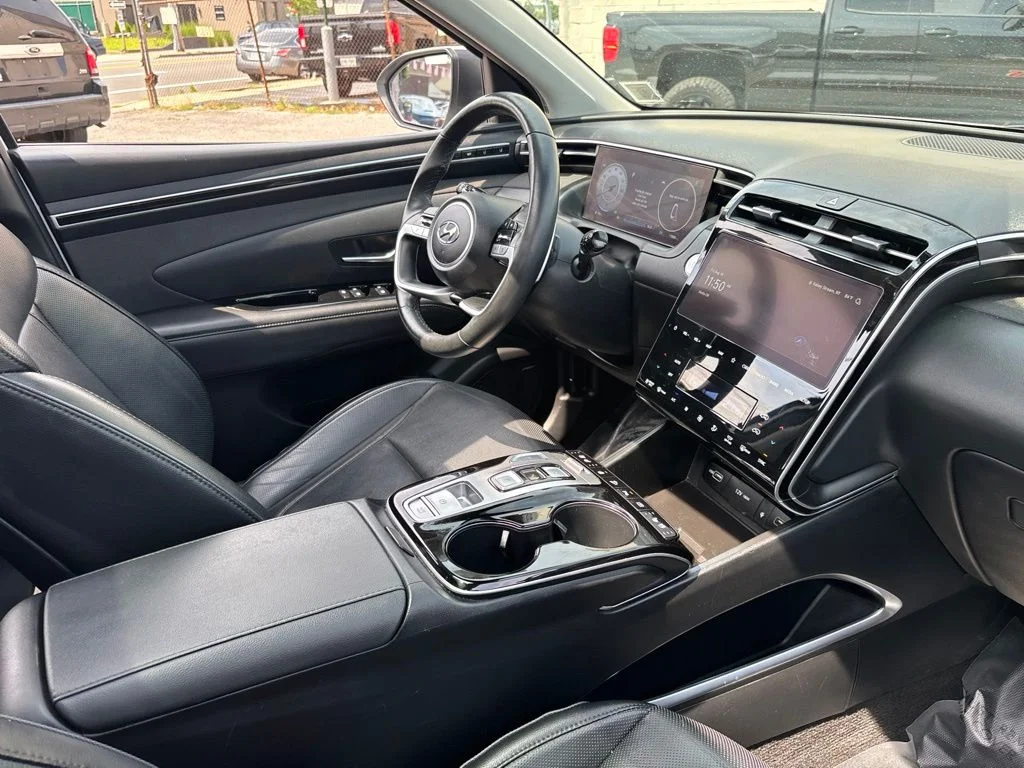 Used 2023 White Hyundai Limited image 13