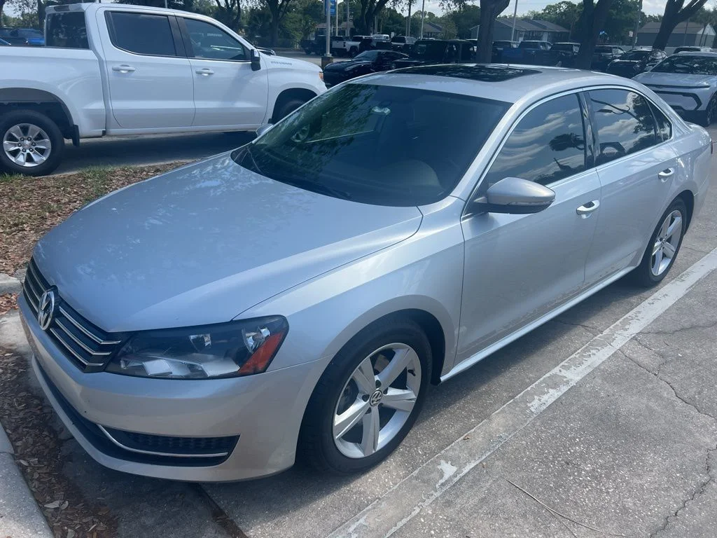 2012 Volkswagen Passat SE