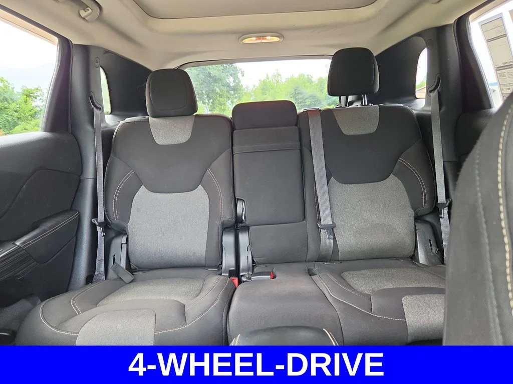 Used 2014 Gray Jeep Latitude image 13