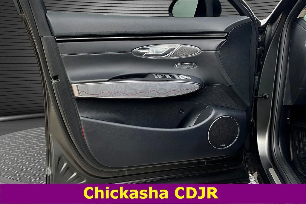 Used 2023 Gray Genesis 2.5T image 18