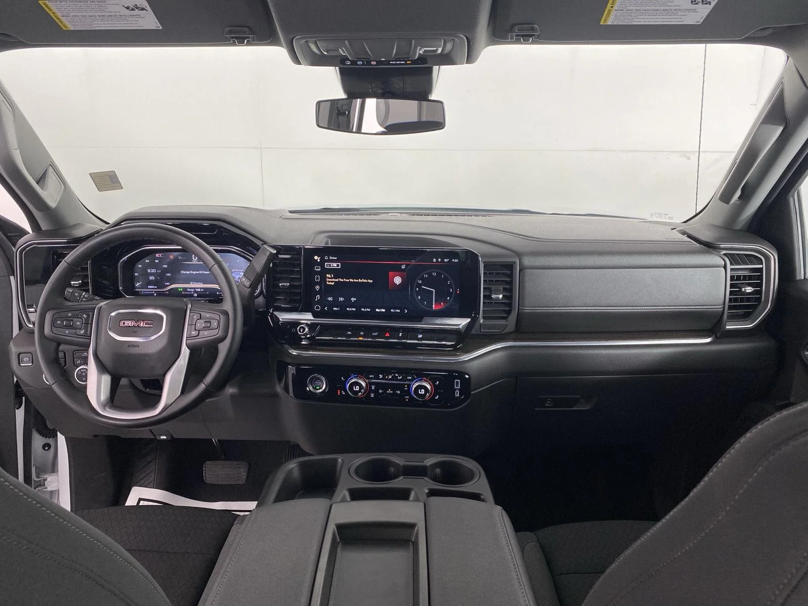 Used 2024 Summit White GMC Elevation image 25