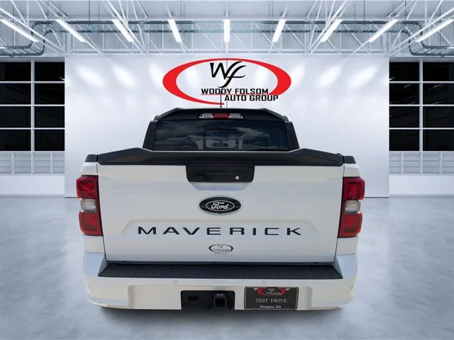 Used 2025 White Ford Lobo High image 4