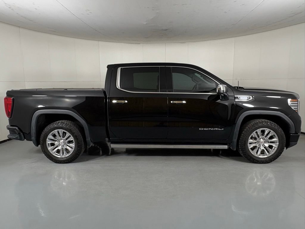 Used 2023 Black GMC Denali image 9