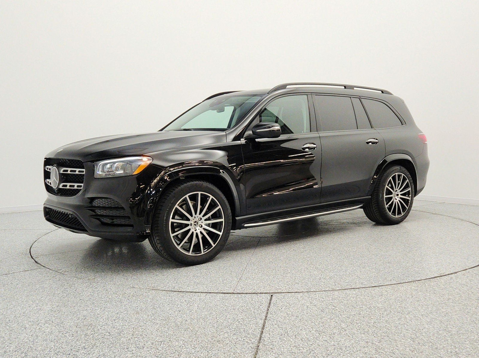 2023 Mercedes-Benz GLS GLS580's photo