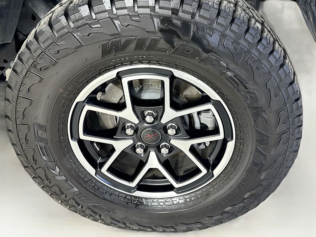 Used 2025 Granite Crystal Metallic Clearcoat Jeep Rubicon image 41