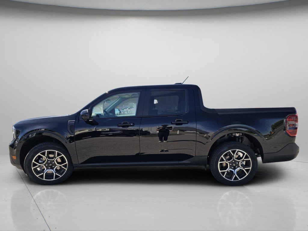 New 2026 Shadow Black Ford Lariat® image 22