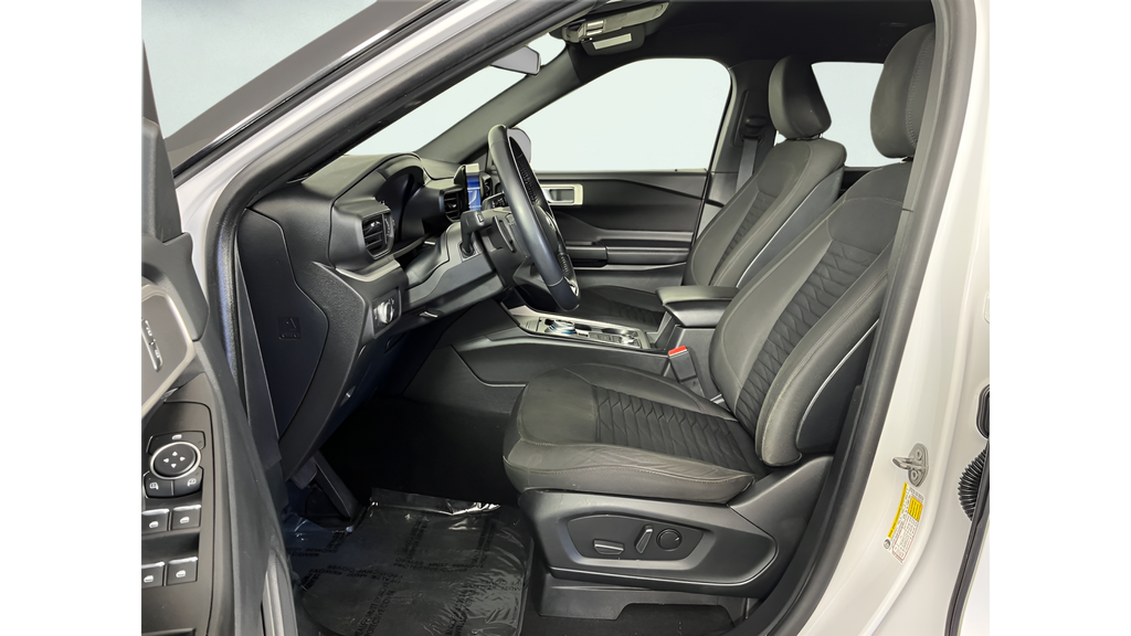 Used 2020 Oxford White Ford XLT image 10