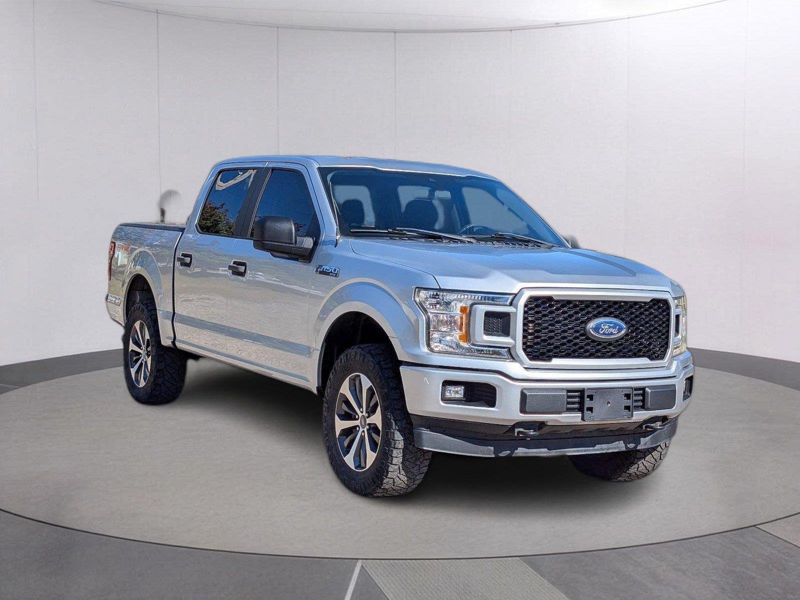 Used 2019 Ingot Silver Ford XL image 9