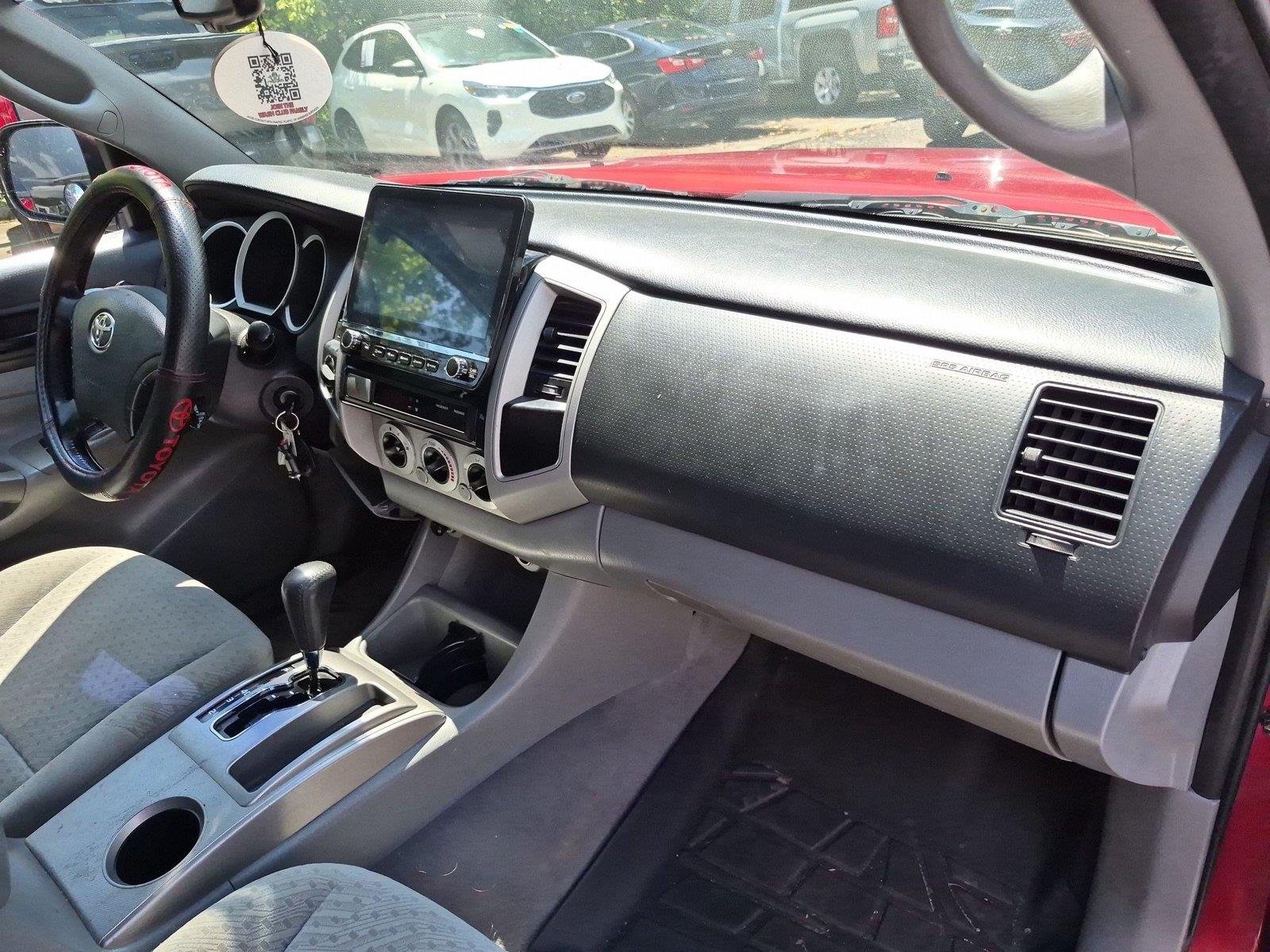 Used 2007  Toyota  image 35