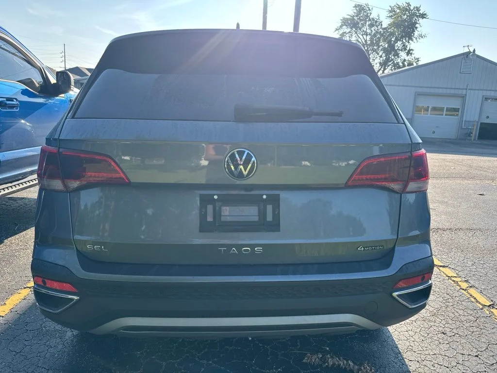 Used 2022 Gray Volkswagen 1.5T SEL image 5