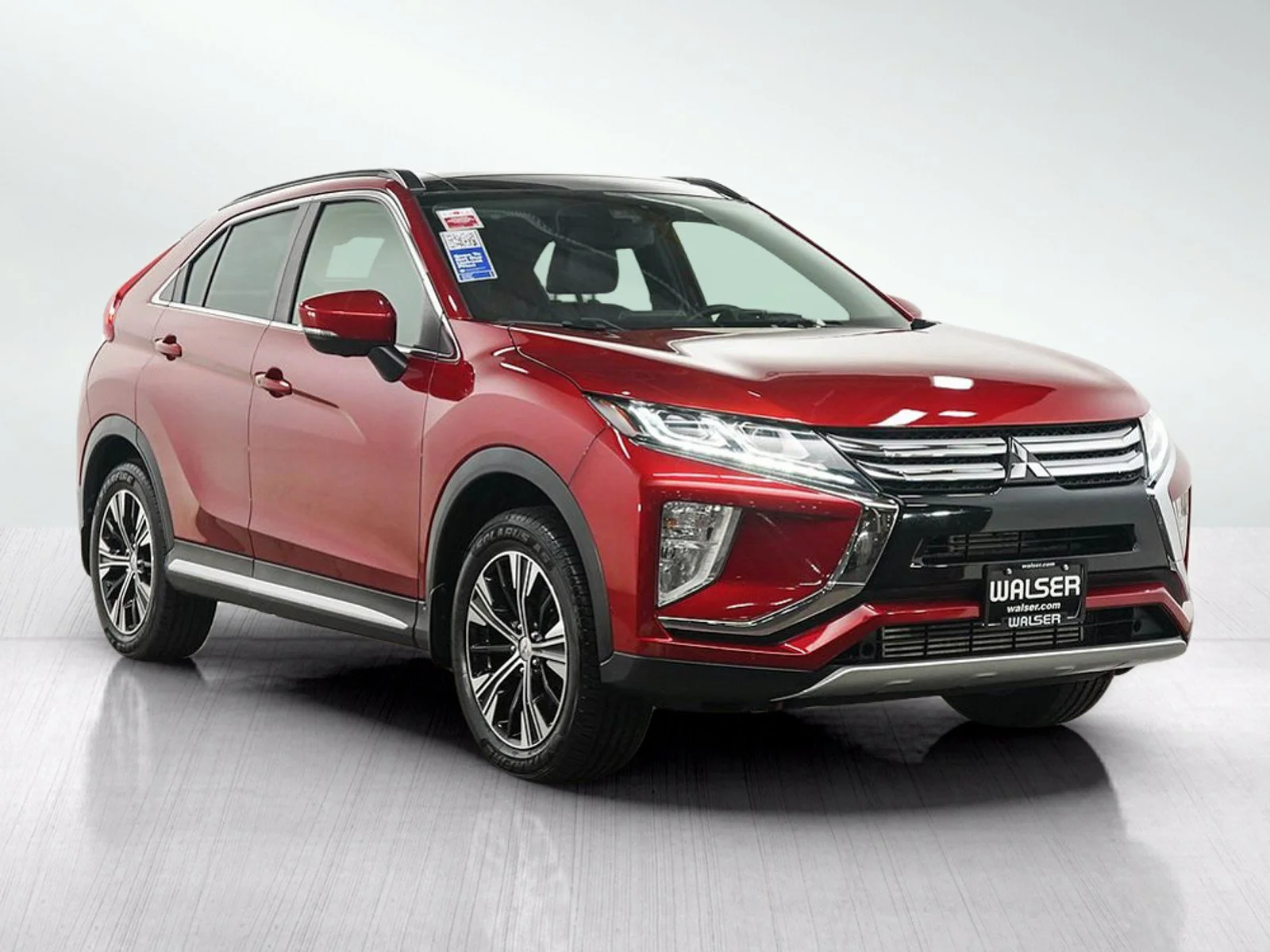 Used 2018 Red Mitsubishi SEL image 7