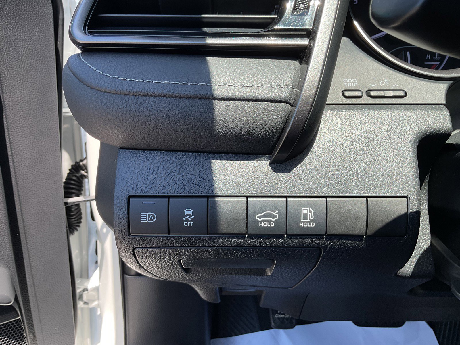 Certified Used 2022 White Toyota SE image 22
