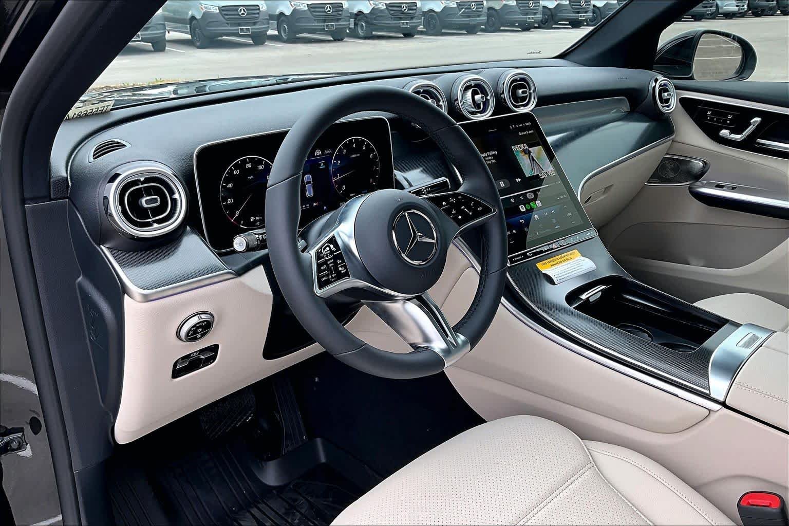 New 2026 Obsidian Black Metallic Mercedes-Benz GLC 300 image 8