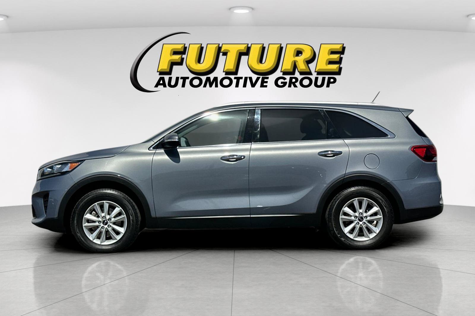 Used 2020 Silver Kia LX image 7