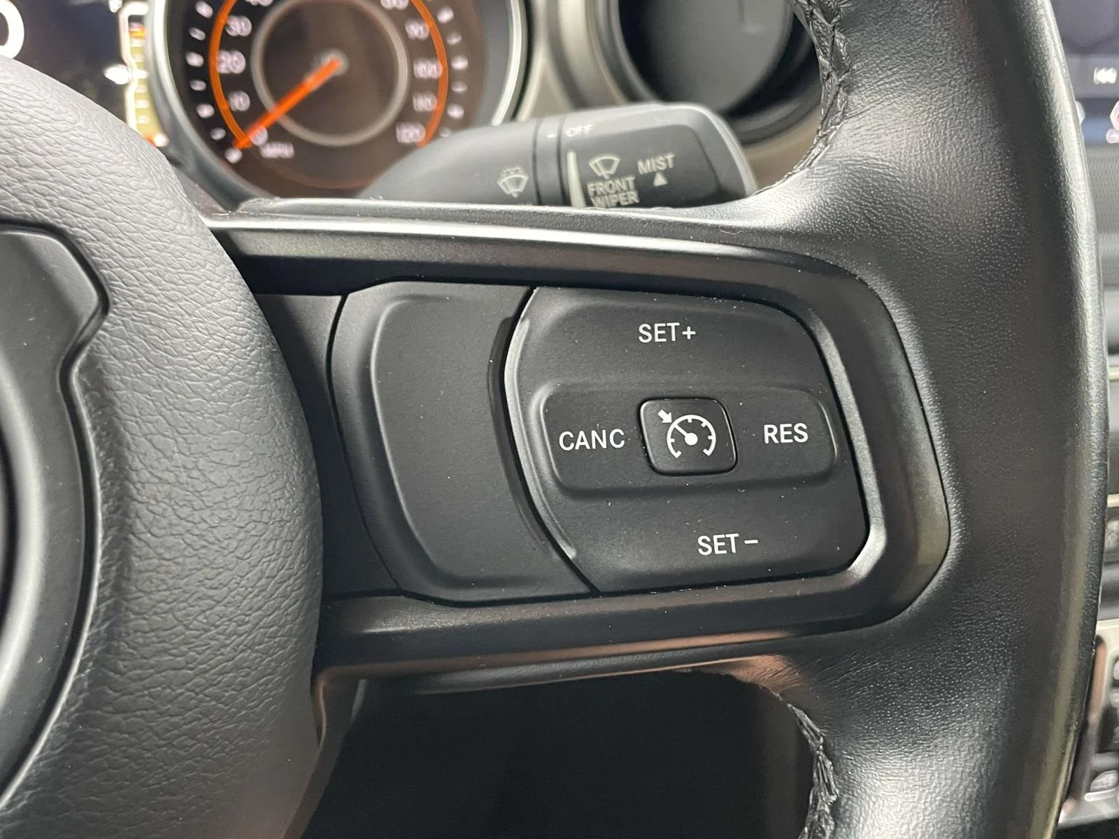 Used 2020 Sting-Gray Clearcoat Jeep Sport S image 11