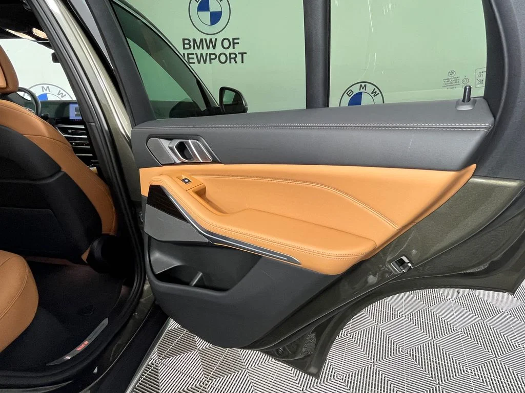 Certified Used 2024 Green Metallic BMW xDrive40i image 24