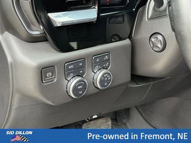 Used 2024 Onyx Black GMC SLT image 13