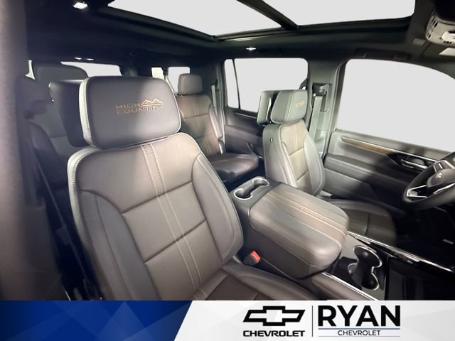 2026 Chevrolet Suburban High Country - Photo 32