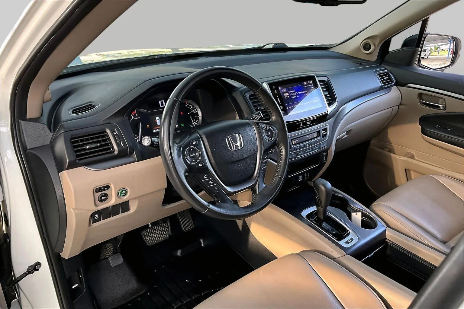 Used 2017 White Diamond Pearl Honda EX-L image 18