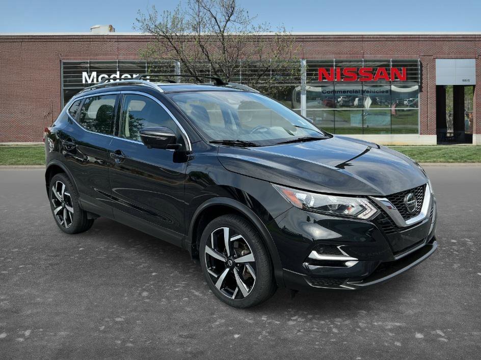 Used 2021 Magnetic Black Pearl Nissan SL image 5