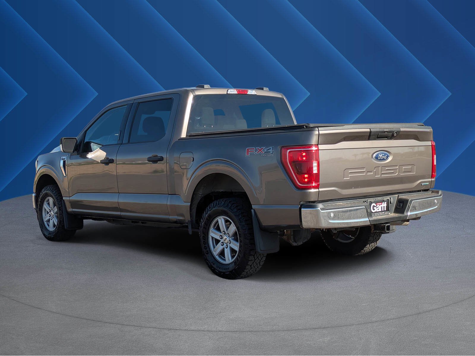 Used 2023 Bronze Ford XLT image 5